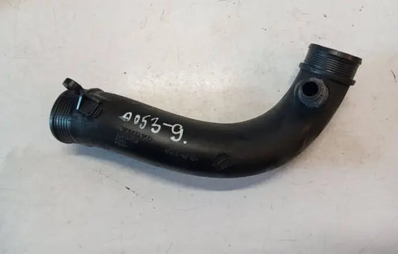 Volvo XC90 Intercooler hose/pipe 30714480