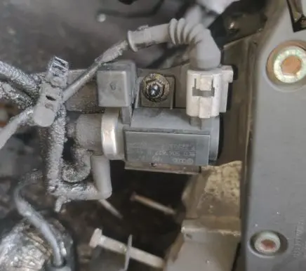 Audi A4 S4 B6 8E 8H Turbo solenoid valve 8e0906627b 72290310