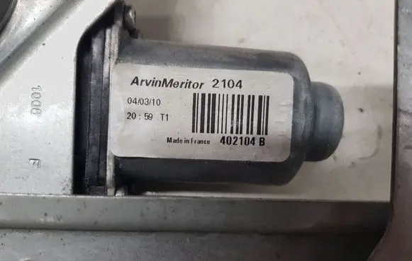 Citroen Berlingo Front door window regulator with motor 9680557880