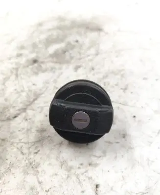 Audi A4 S4 B5 8D Fuel tank cap lock 