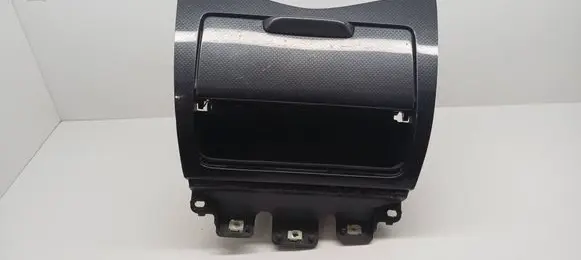 Radio/GPS head unit trim