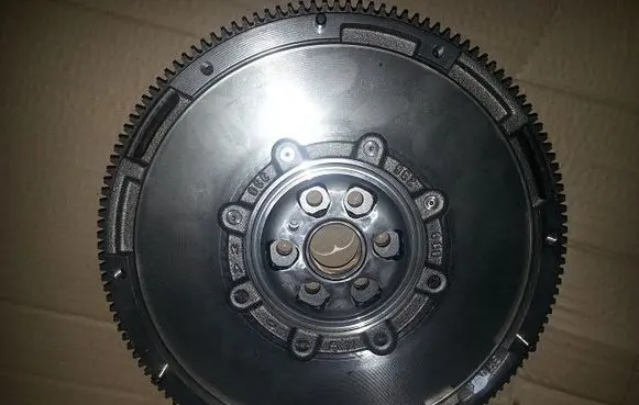 Audi A3 S3 8P Dual mass flywheel 03L105266CA