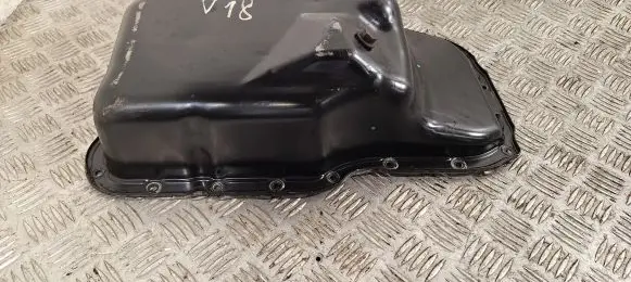 Toyota Corolla Verso AR10 Oil sump 121020R010