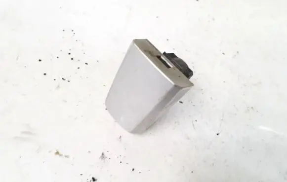 Opel Astra J Loading door cover/cap 