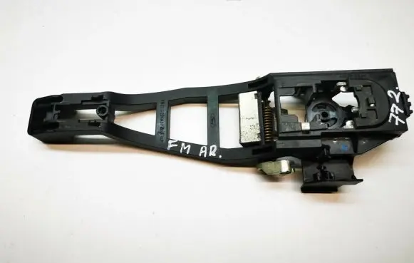Ford Mondeo MK IV Front door exterior handle/bracket 6M21U224A37BF 6M21U224A37AF
