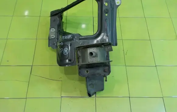 Opel Meriva B Front side member PRZOD