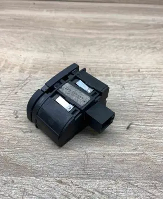 Audi A6 S6 C6 4F Glove box opening button 4F2927227A