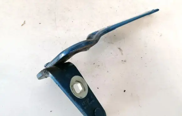 Audi TT Mk1 Engine bonnet/hood hinges 8n8827299b