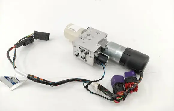 Peugeot 207 CC Convertible roof hydraulic pump 9680076380
