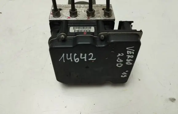 Toyota Verso ABS Pump 445400F060 0265252275 5647L8310113