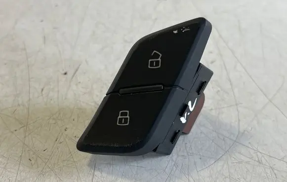 Audi Q7 4M Central locking switch button 4M1962107
