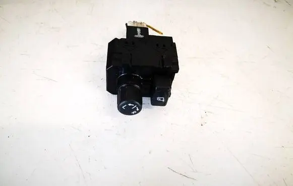 Subaru Legacy Wing mirror switch 83061aj000