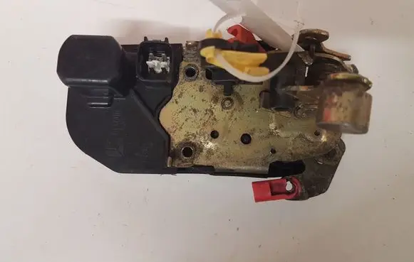 Chrysler 300 - 300C Front door lock