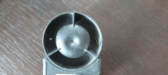 Volkswagen PASSAT B6 Horn signal