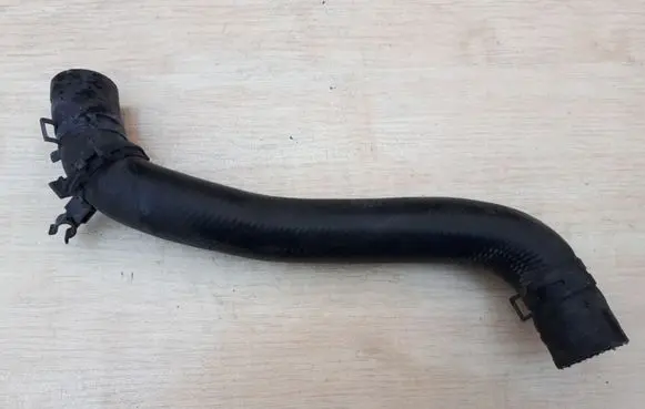 Mitsubishi Outlander Engine coolant pipe/hose MN135700