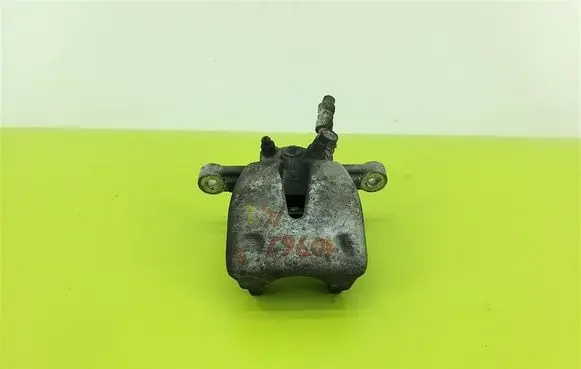 Toyota Avensis T250 Rear brake caliper 