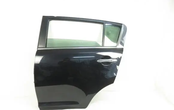 KIA Sportage Rear door 
