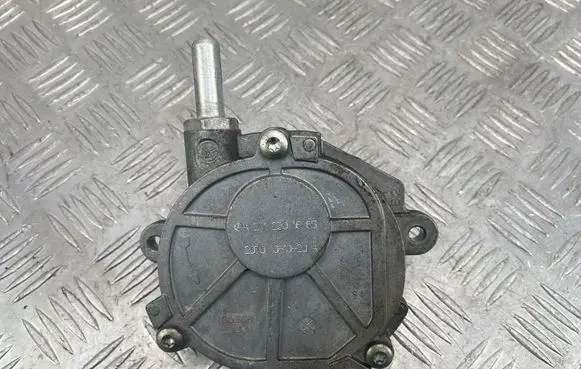 Mercedes-Benz E W212 Vacuum pump A2712301665