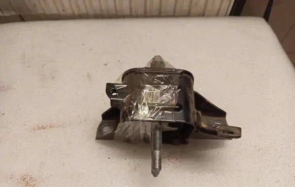KIA Niro Gearbox mount 