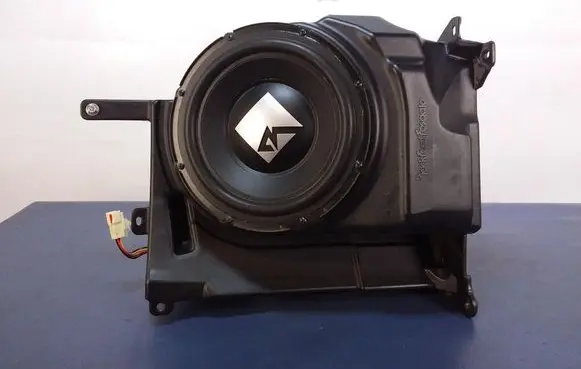 Mitsubishi Outlander Subwoofer speaker 8720A141