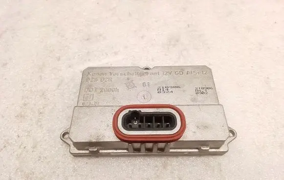 Mercedes-Benz E W211 Headlight ballast module Xenon 5DV00829000