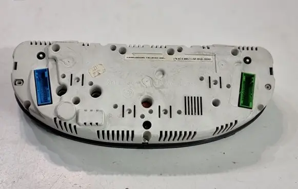 Speedometer (instrument cluster)