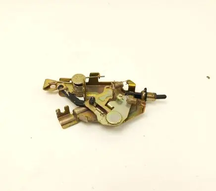 Mazda MPV Fuel tank cap lock 4D01