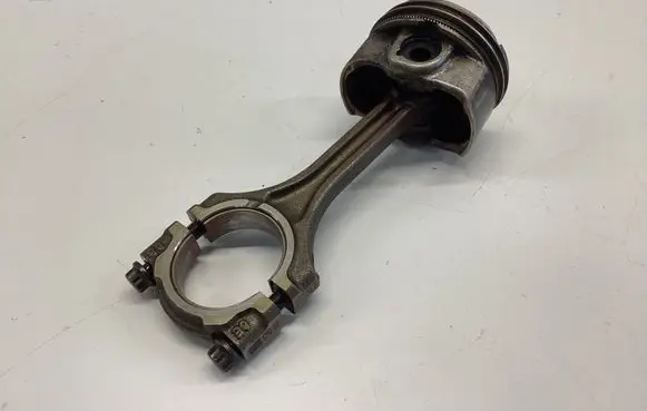 KIA Sportage Piston oem