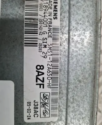 Ford Focus Engine control unit/module 5M5112A650HF