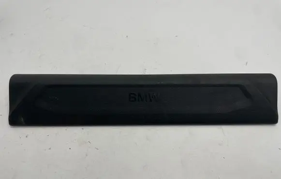BMW 1 F40 Front sill trim cover 7444937