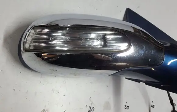 Mercedes-Benz SLK R171 Front door electric wing mirror 