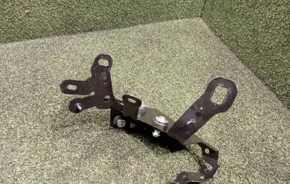 Renault Kangoo II ABS pump bracket 478401352R 27917 KA11592
