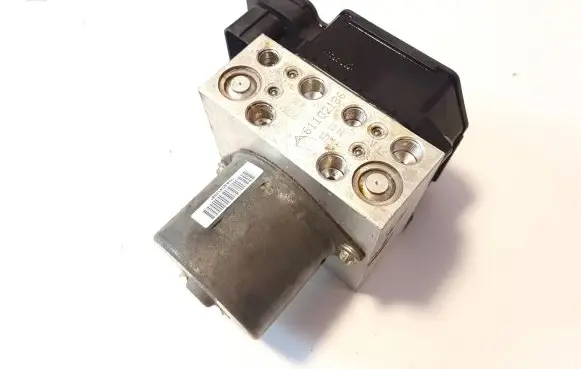 Volkswagen PASSAT B7 ABS Pump 3AA614109N 61102186