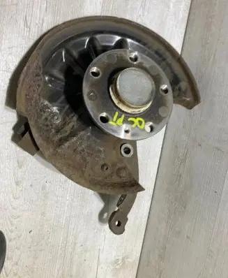 Skoda Octavia Mk3 (5E) Rear wheel hub spindle/knuckle 