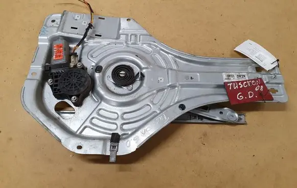 Hyundai Tucson JM Rear door window regulator with motor 834802E010 2600936