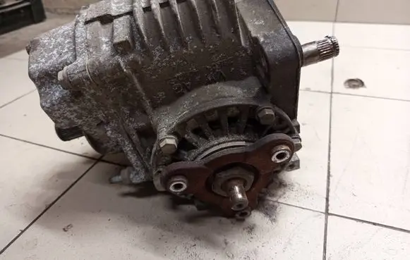 Volkswagen Tiguan Gearbox transfer box case VAA450 MPT OAU409053H