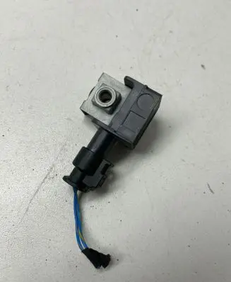 BMW 5 F10 F11 Airbag deployment crash/impact sensor 65779224177 9224177