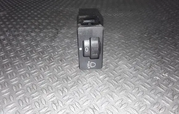Citroen Xsara Picasso Headlight level height control switch
