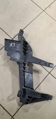 BMW X3 E83 Headlight/headlamp mounting bracket 1301073025