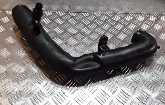 Seat Leon (1P) Turbo air intake inlet pipe/hose 1K0129654AD