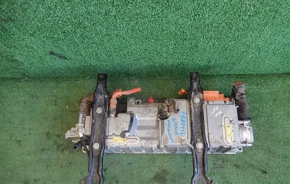 Mini Cooper Countryman F60 Voltage converter inverter 9740891