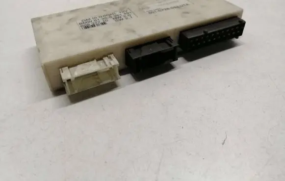 BMW 5 E39 Comfort/convenience module 6010728013UTA 60837710 61358381491