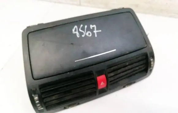Skoda Octavia Mk2 (1Z) Dash center air vent grill 1Z0820951