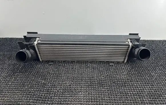 BMW 1 F20 F21 Intercooler radiator 7600530