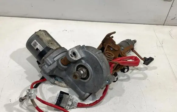 Toyota Avensis T270 Electric power steering pump 4525005550 43200413