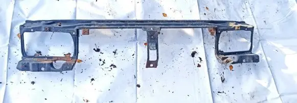 Renault Laguna I Radiator support slam panel