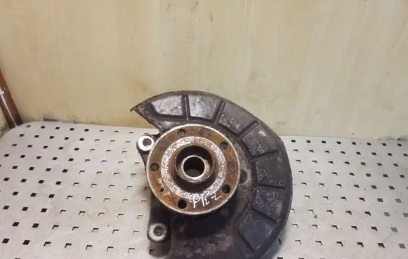 Volkswagen PASSAT CC Front wheel hub