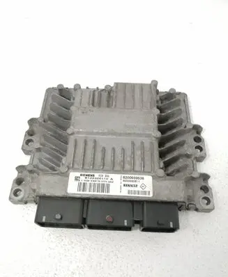 Renault Megane II Engine control unit/module 8200659536