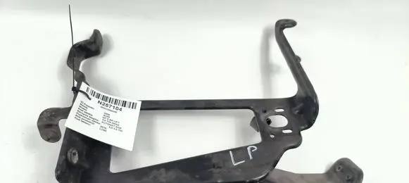 Audi Q7 4M Radiator mount bracket 4M012261R