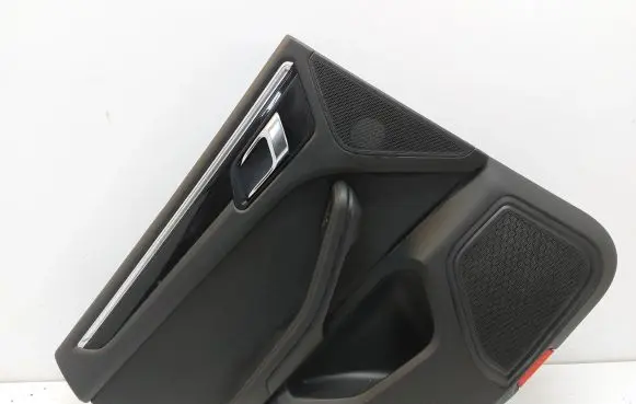 Porsche Macan (95B) Rear door card panel trim